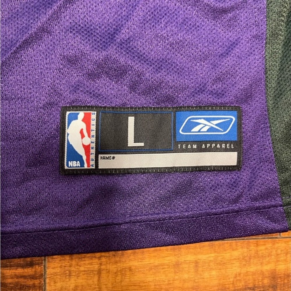 Vintage Reebok Milwaukee Bucks TJ Ford Jersey - Picture 2 of 4
